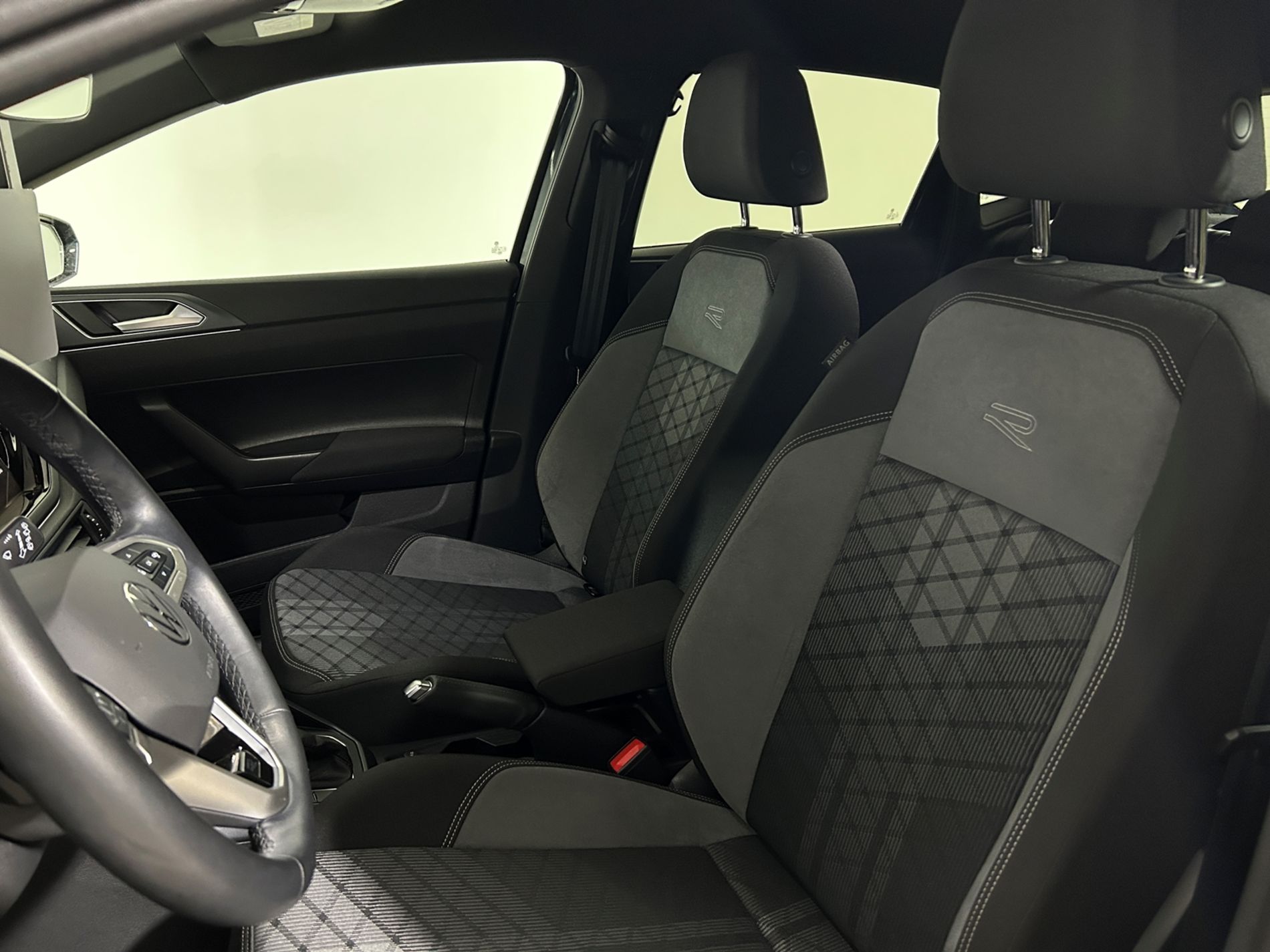 Polo R-Line 110cv dsg - Autoviemme