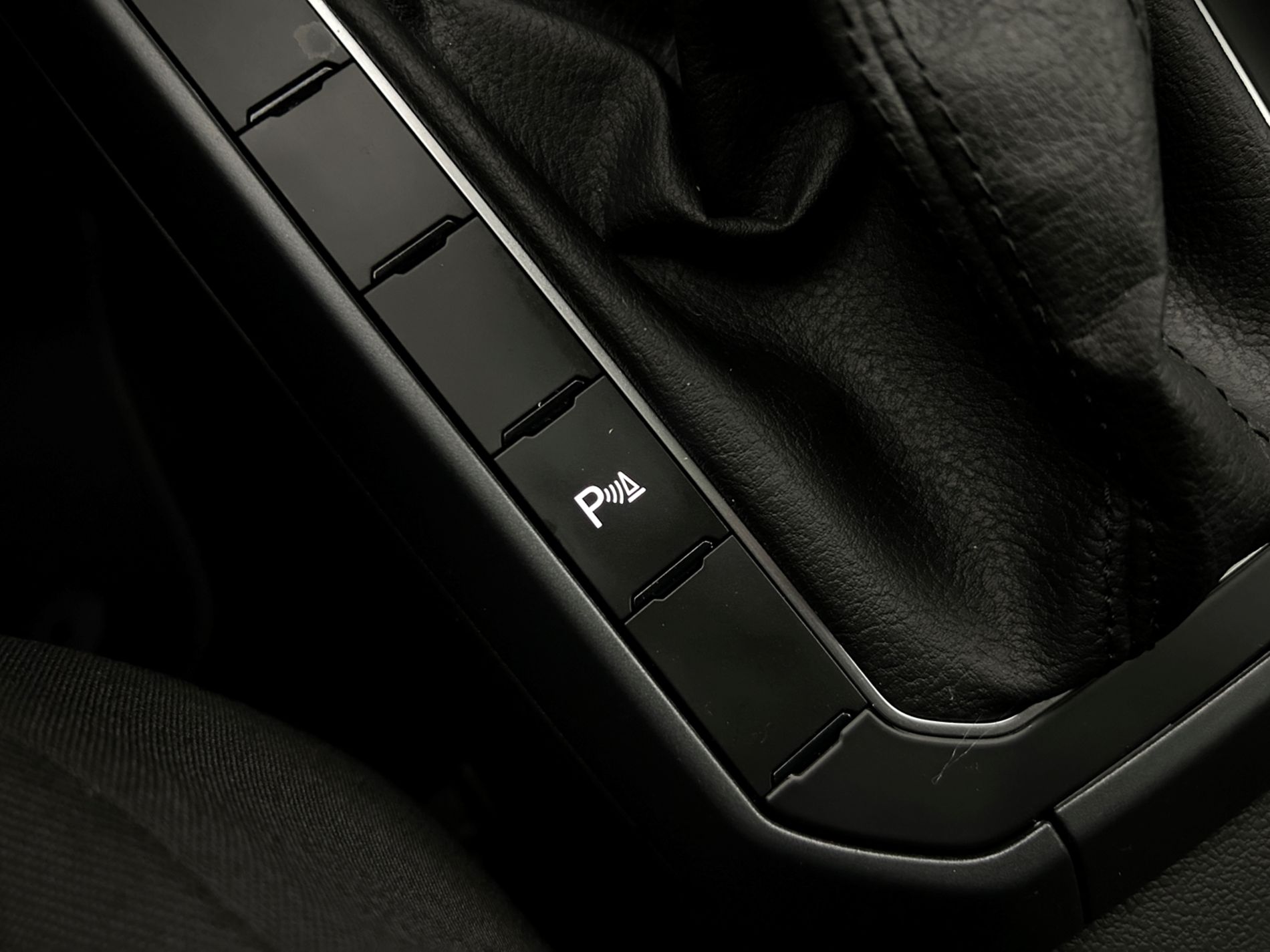 Polo R-Line 110cv dsg - Autoviemme