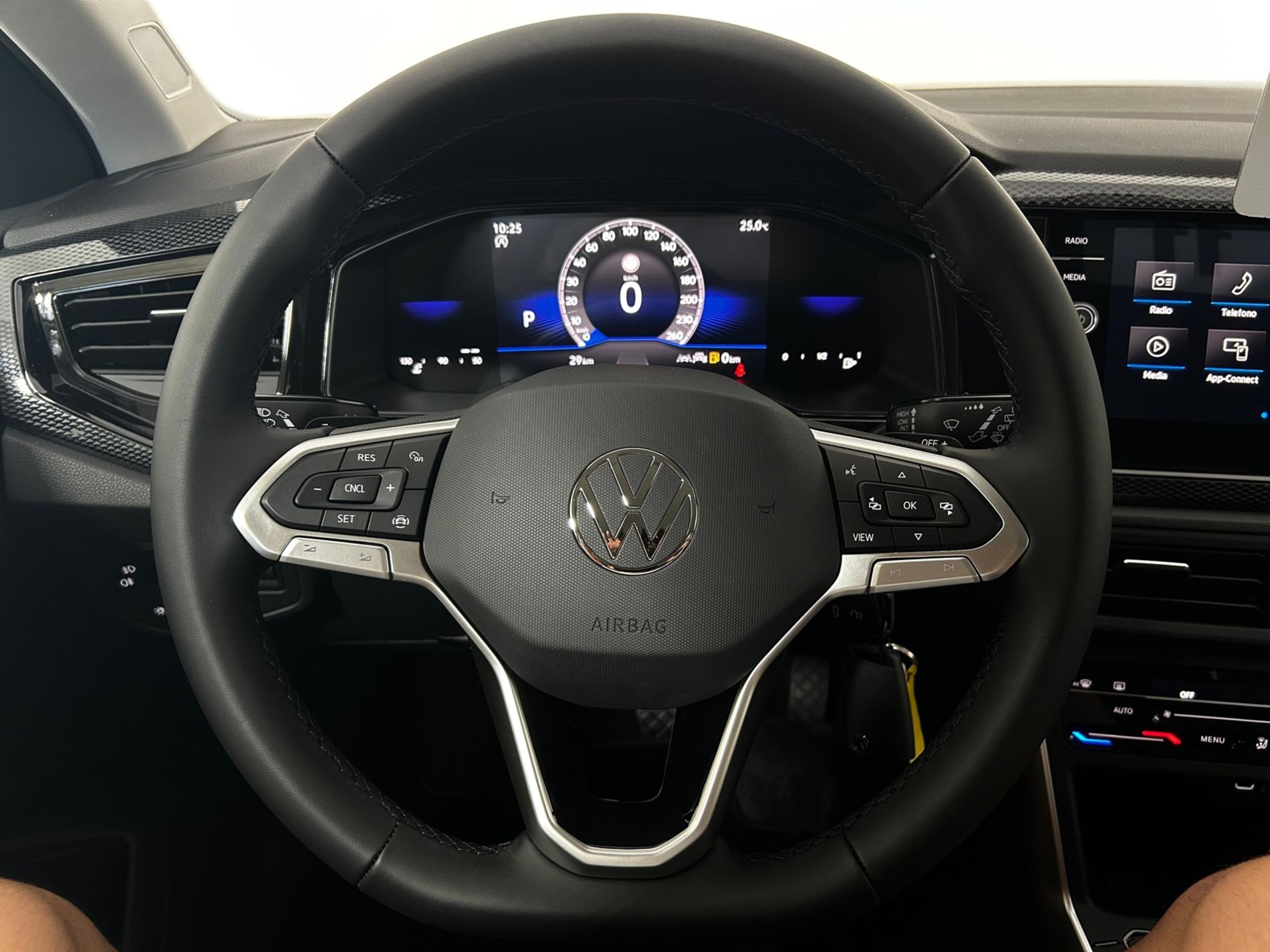 Volkswagen Polo Edition Plus 95 cv - Autoviemme