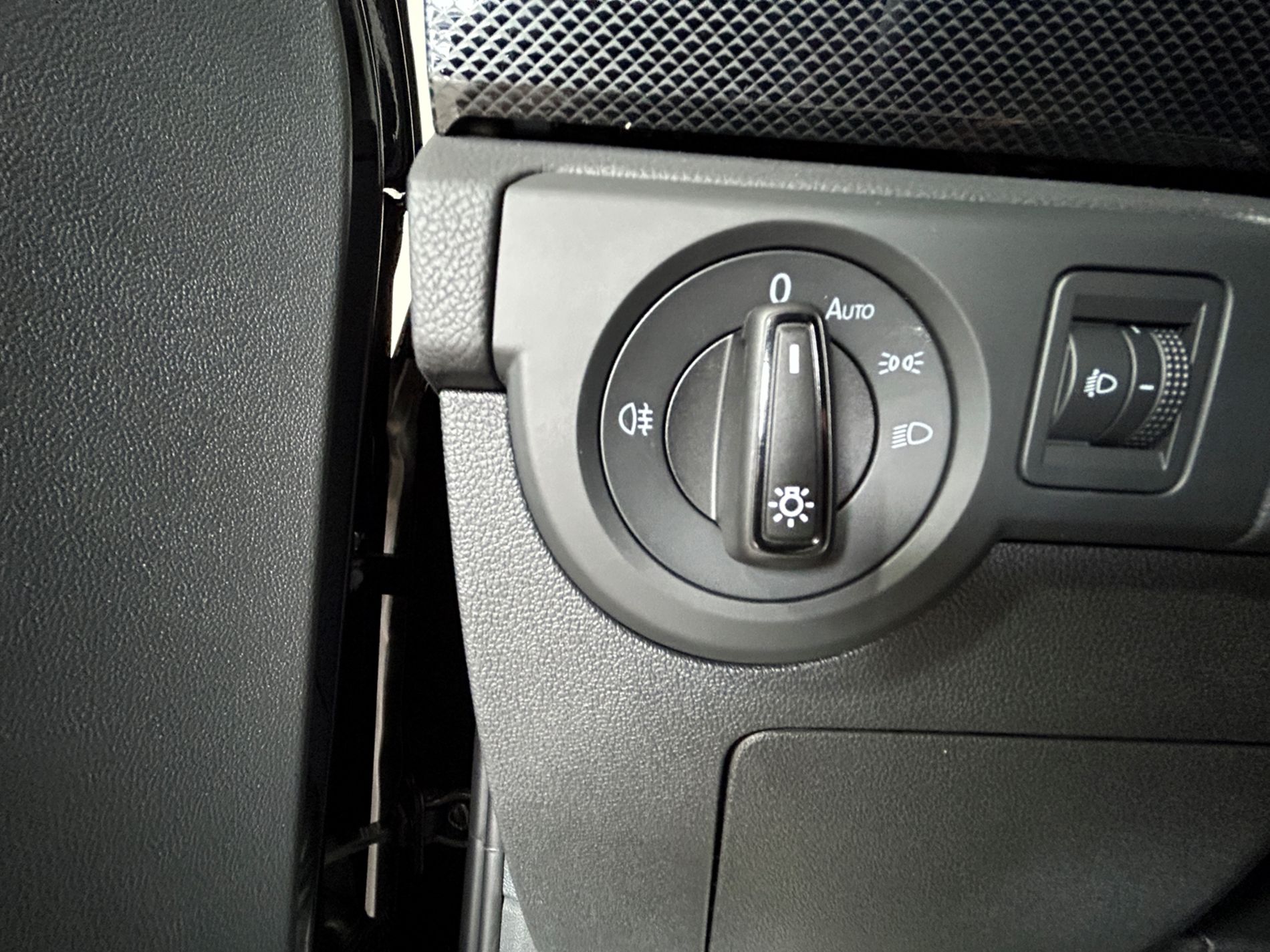 Volkswagen T-Cross 1.0 tsi Edition Plus 95 cv km zero - Autoviemme