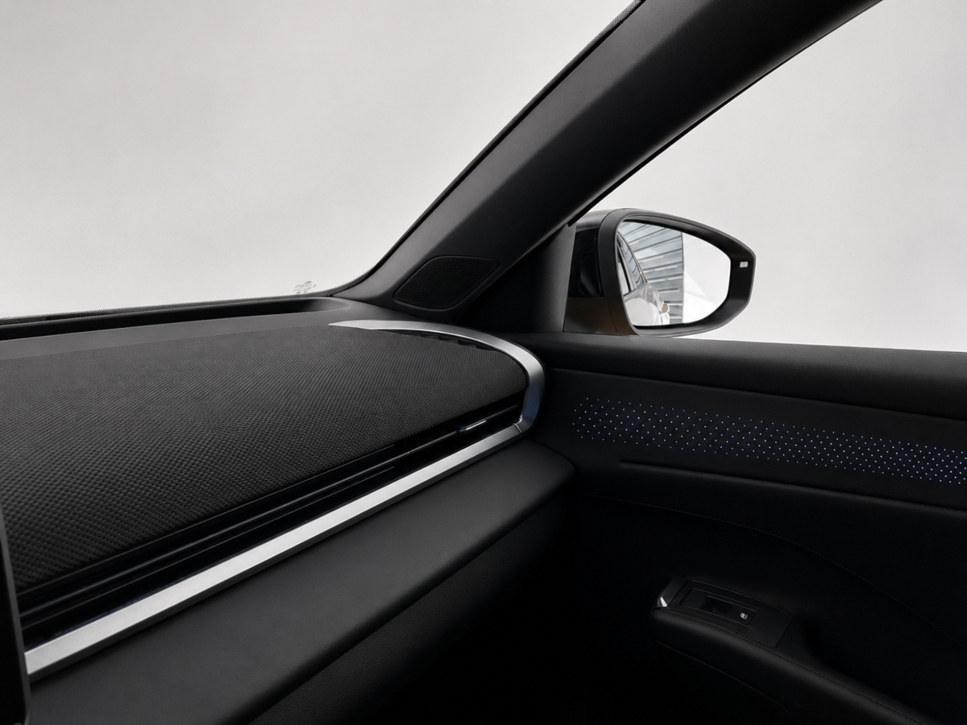 Volkswagen nuovo T-Roc R-Line 150 cv dsg - Autoviemme
