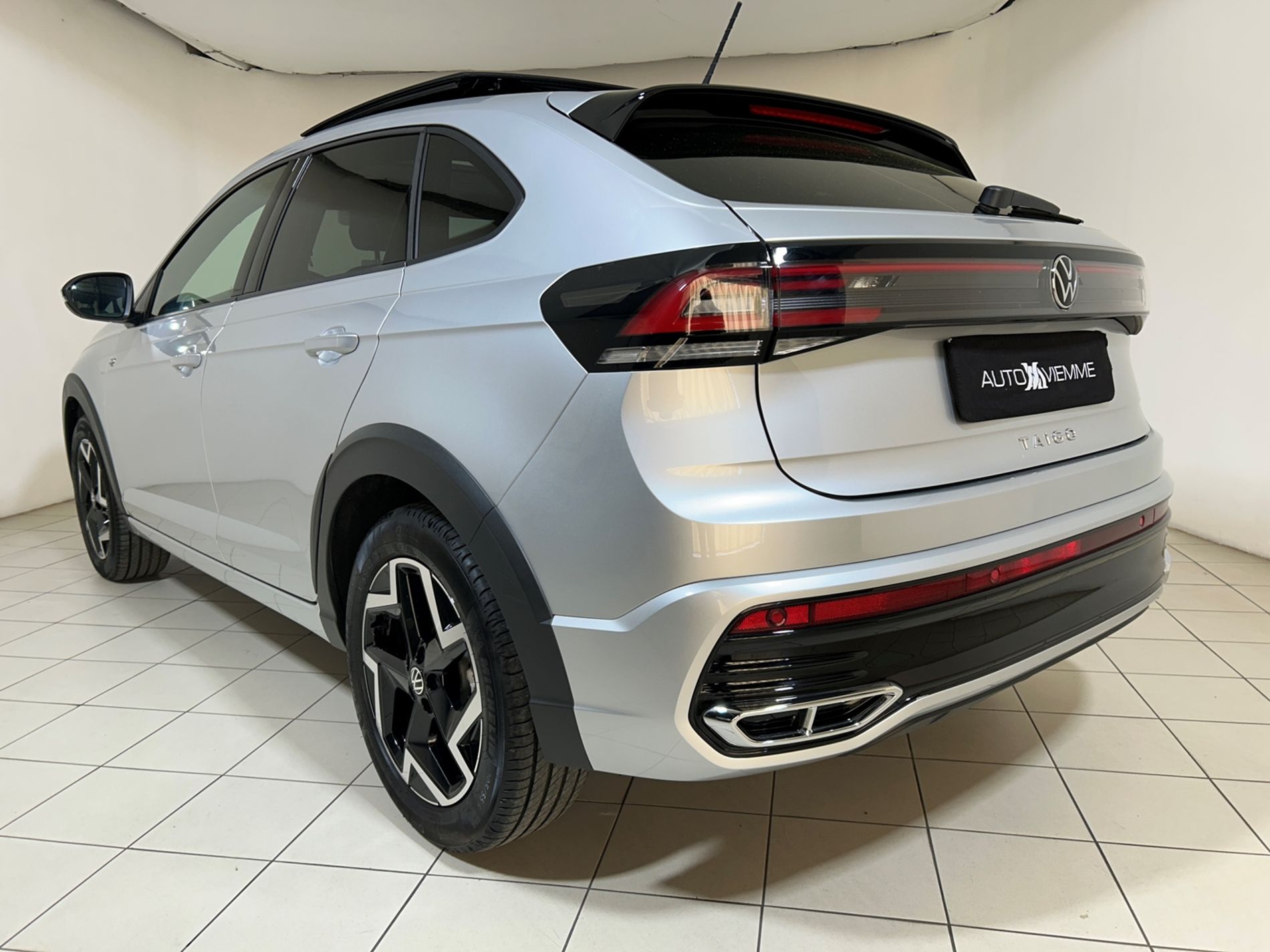 Volkswagen Taigo 1.0 tsi R-Line 115 cv dsg tetto apribile - Autoviemme