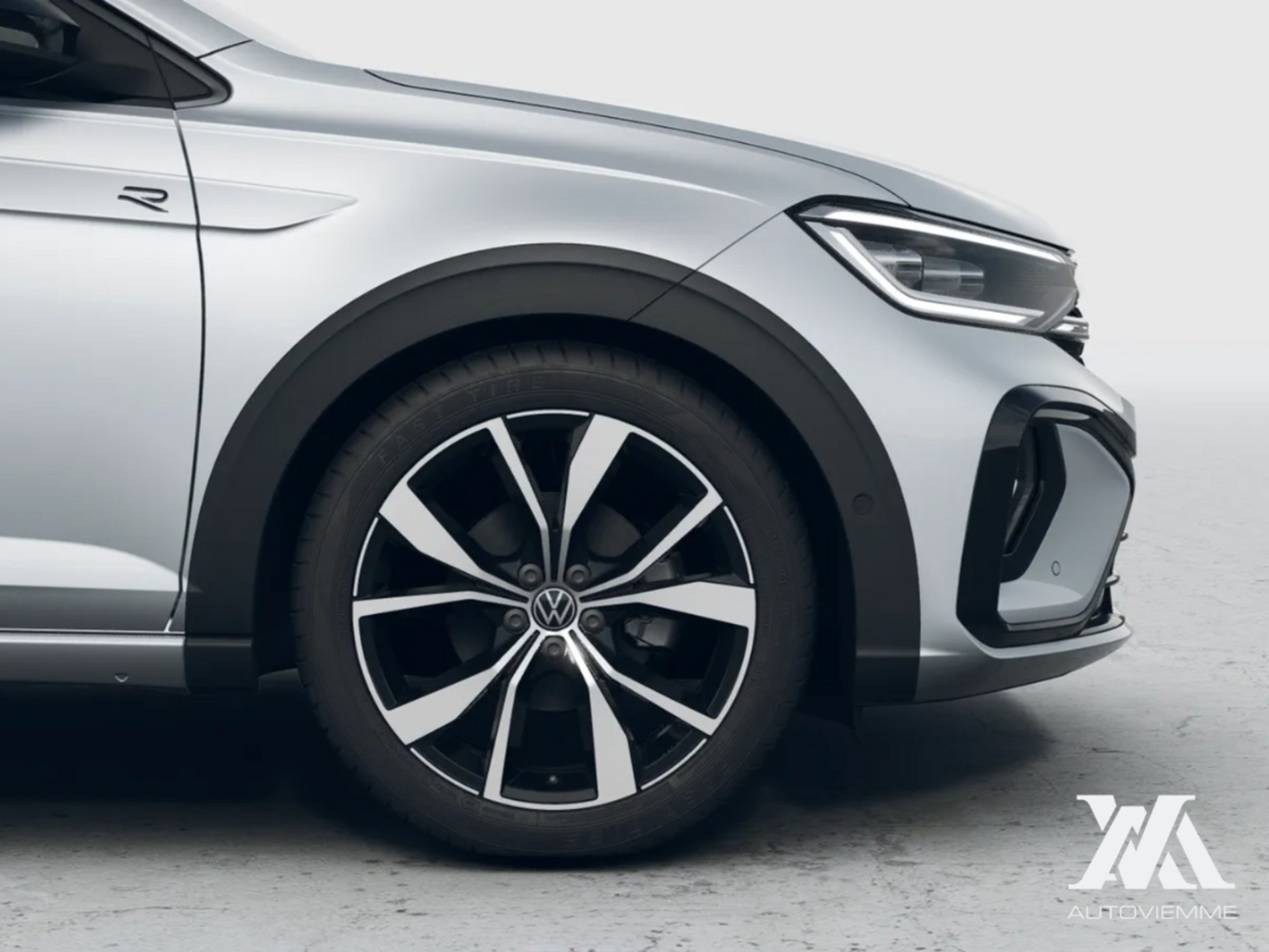 Volkswagen Taigo R-Line - Autoviemme