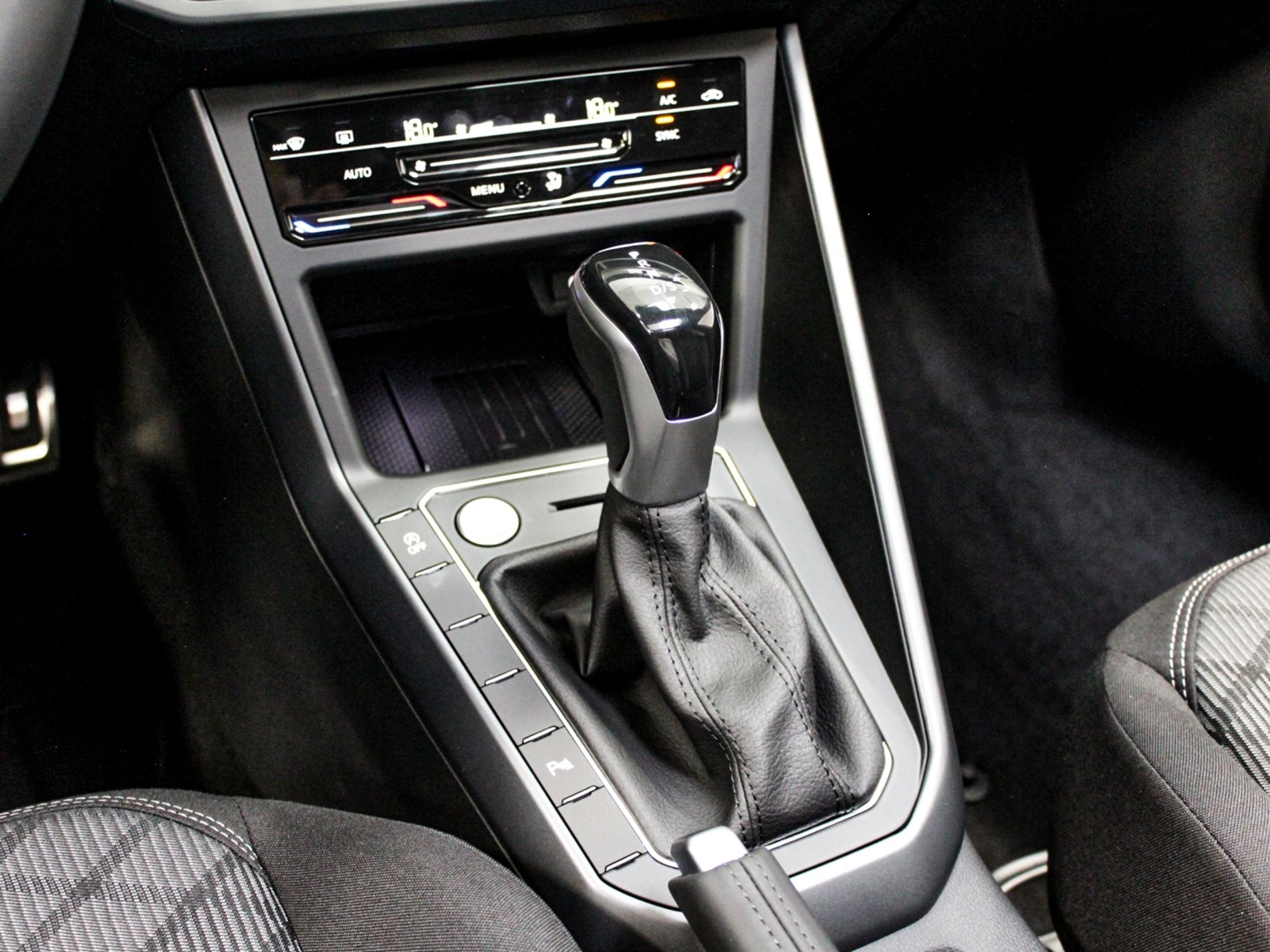 Taigo 1.0 tsi R-Line Plus 115cv dsg - Autoviemme