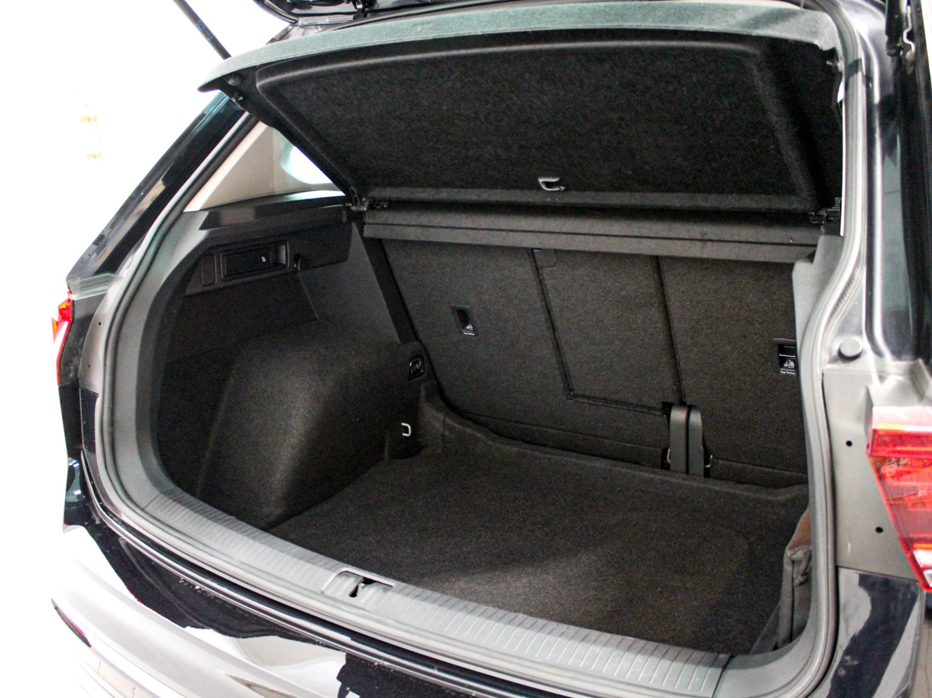 Volkswagen Tiguan 2.0 tdi R-Line 150cv dsg   - Autoviemme