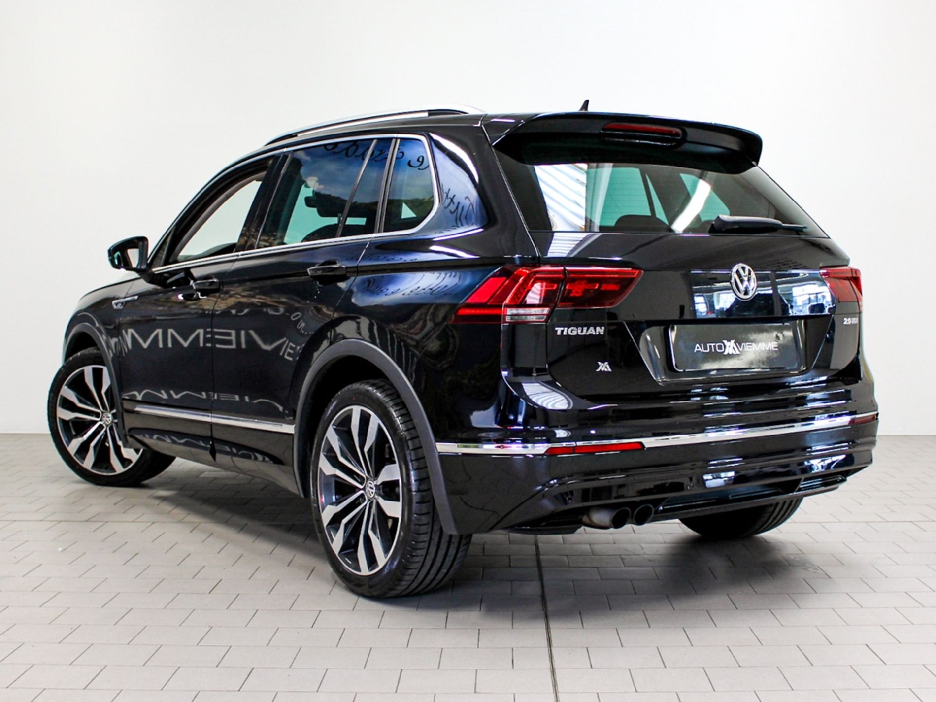 Volkswagen Tiguan 2.0 tdi R-Line 150cv dsg   - Autoviemme