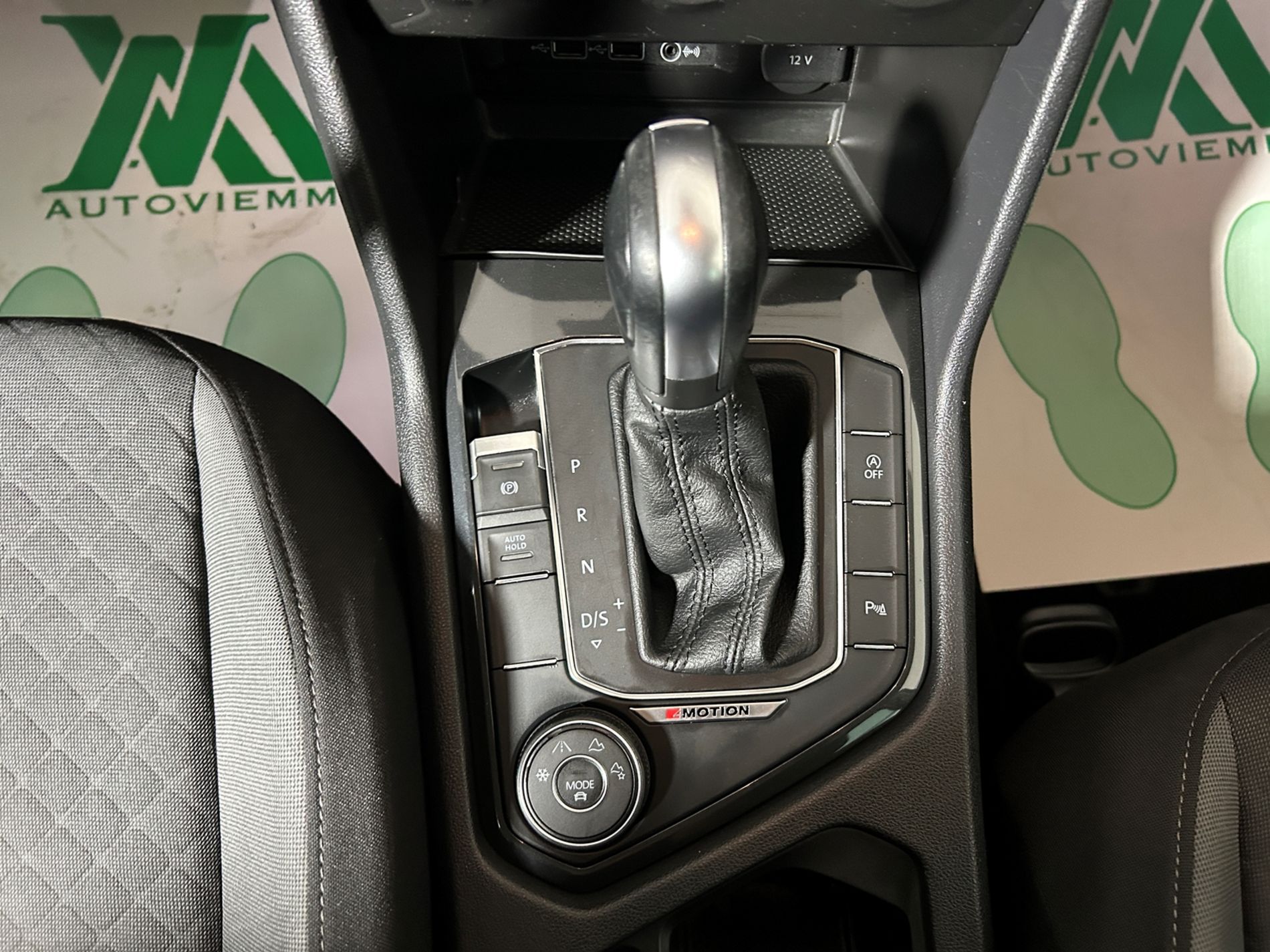 Volkswagen Tiguan 2.0 tdi Sport 4motion 150cv dsg gancio traino - Autoviemme