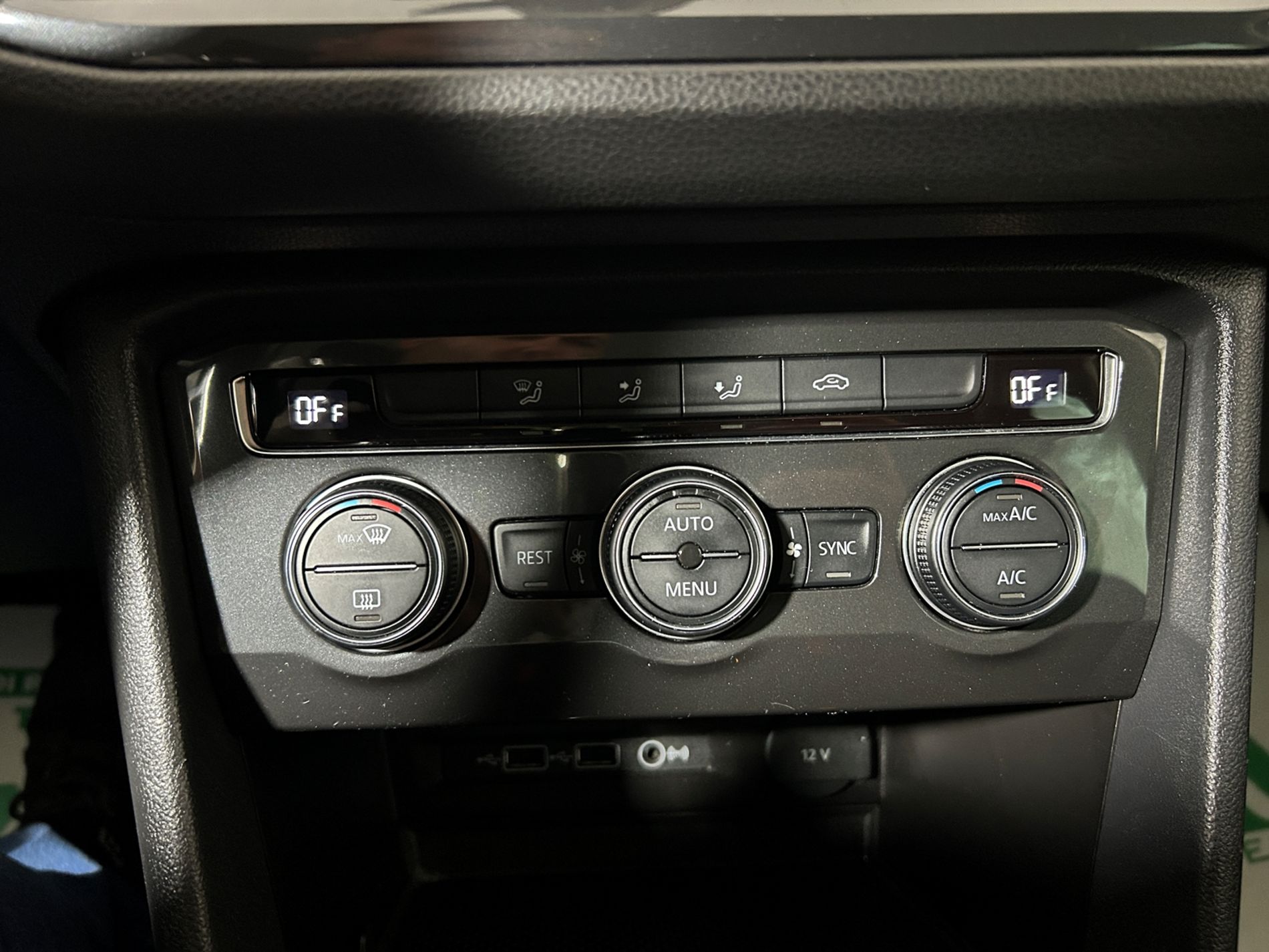 Volkswagen Tiguan 2.0 tdi Sport 4motion 150cv dsg gancio traino - Autoviemme