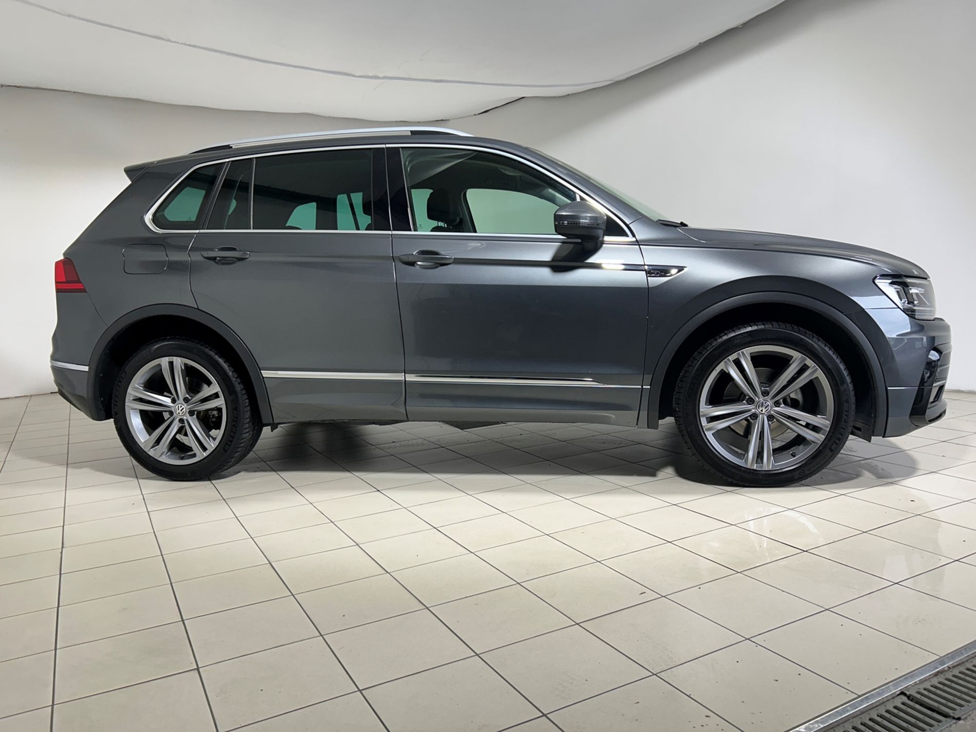 Volkswagen Tiguan 2.0 tdi Sport 4motion 150cv dsg gancio traino - Autoviemme