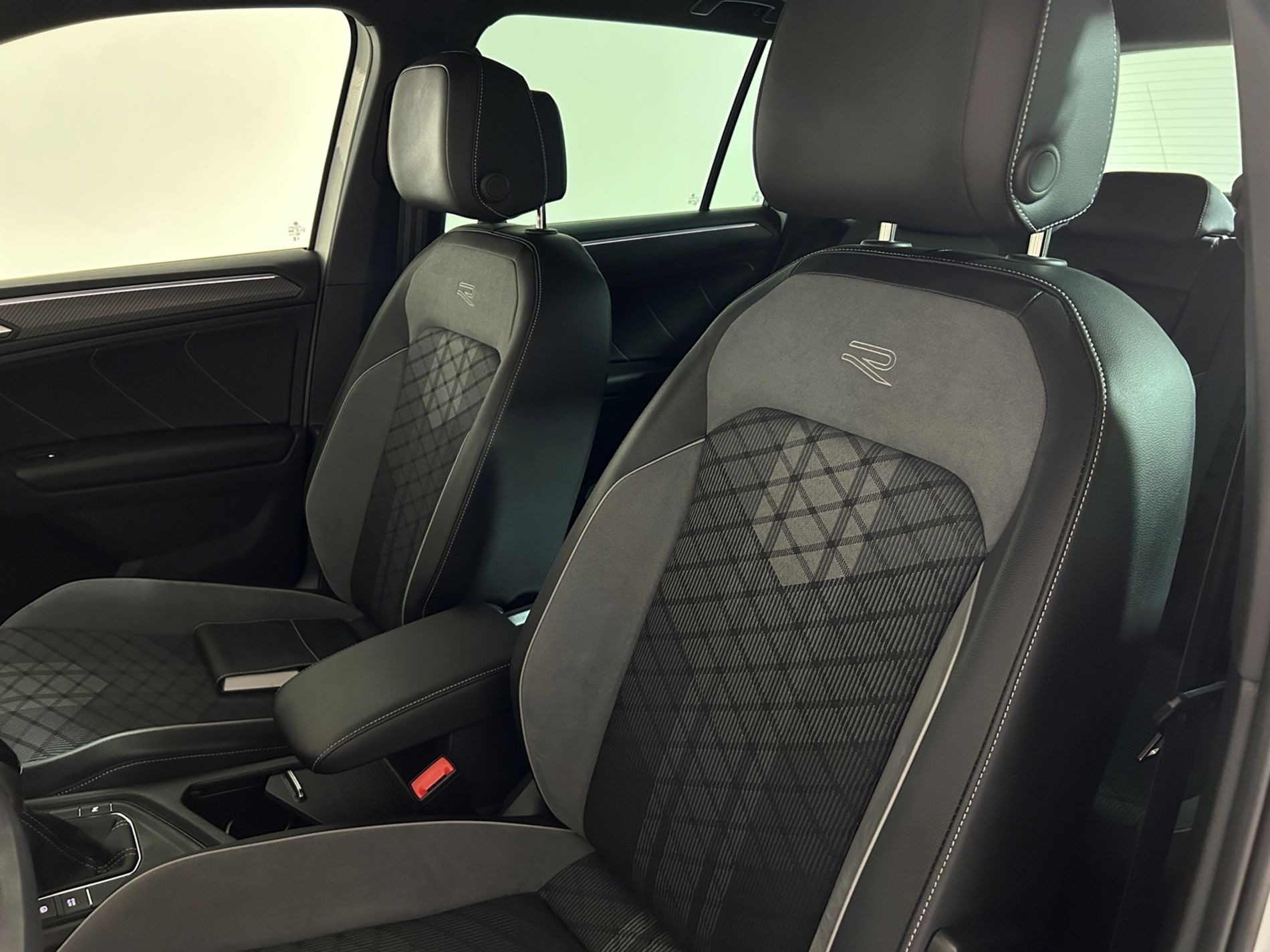 Tiguan R-Line DSG - Autoviemme