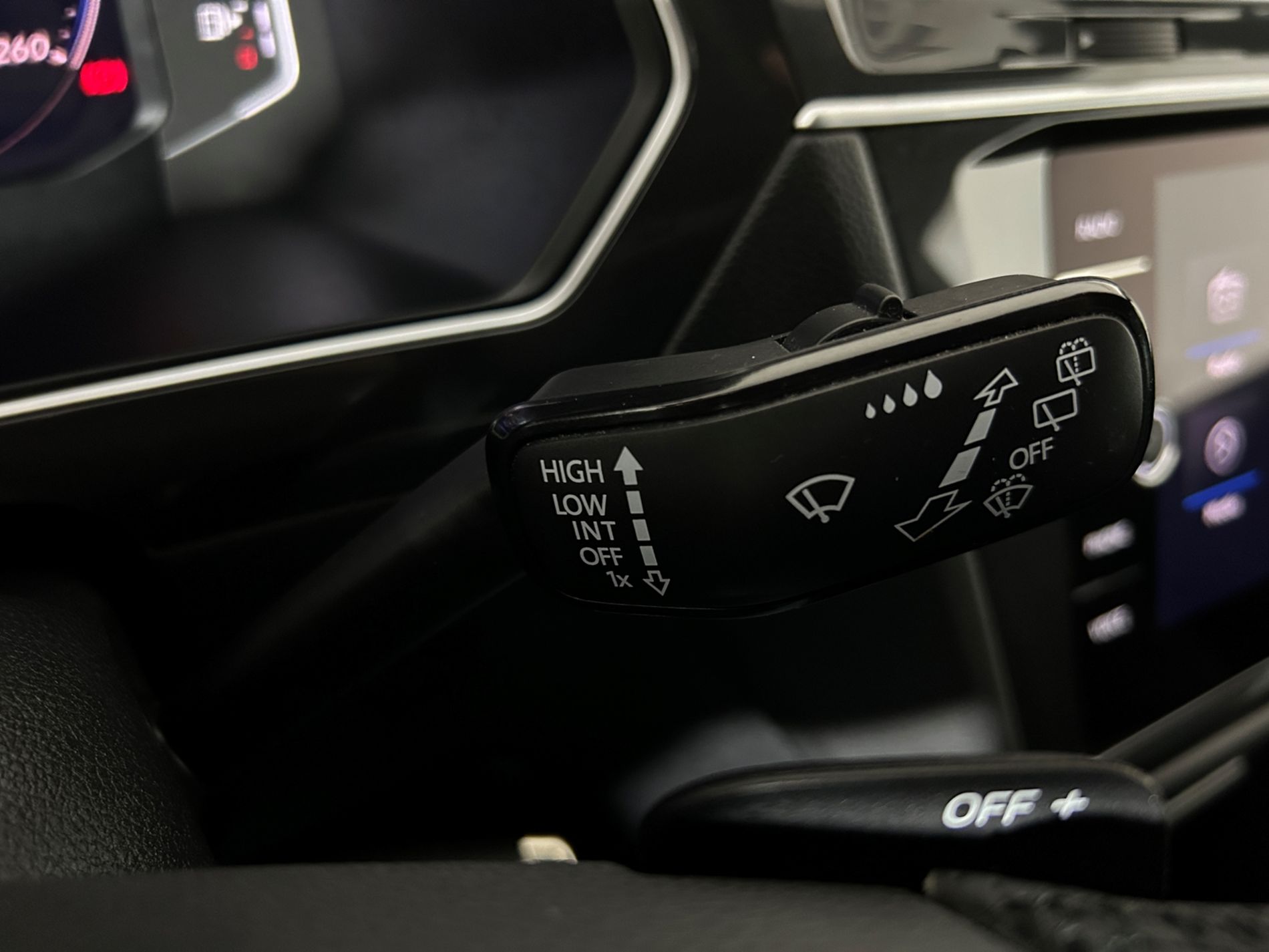 Tiguan R-Line DSG - Autoviemme