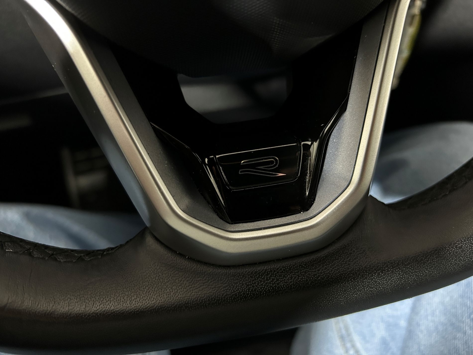 Tiguan R-Line DSG - Autoviemme