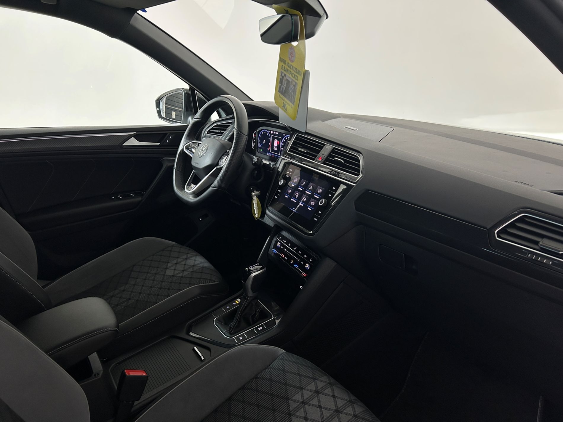 Tiguan R-Line DSG - Autoviemme