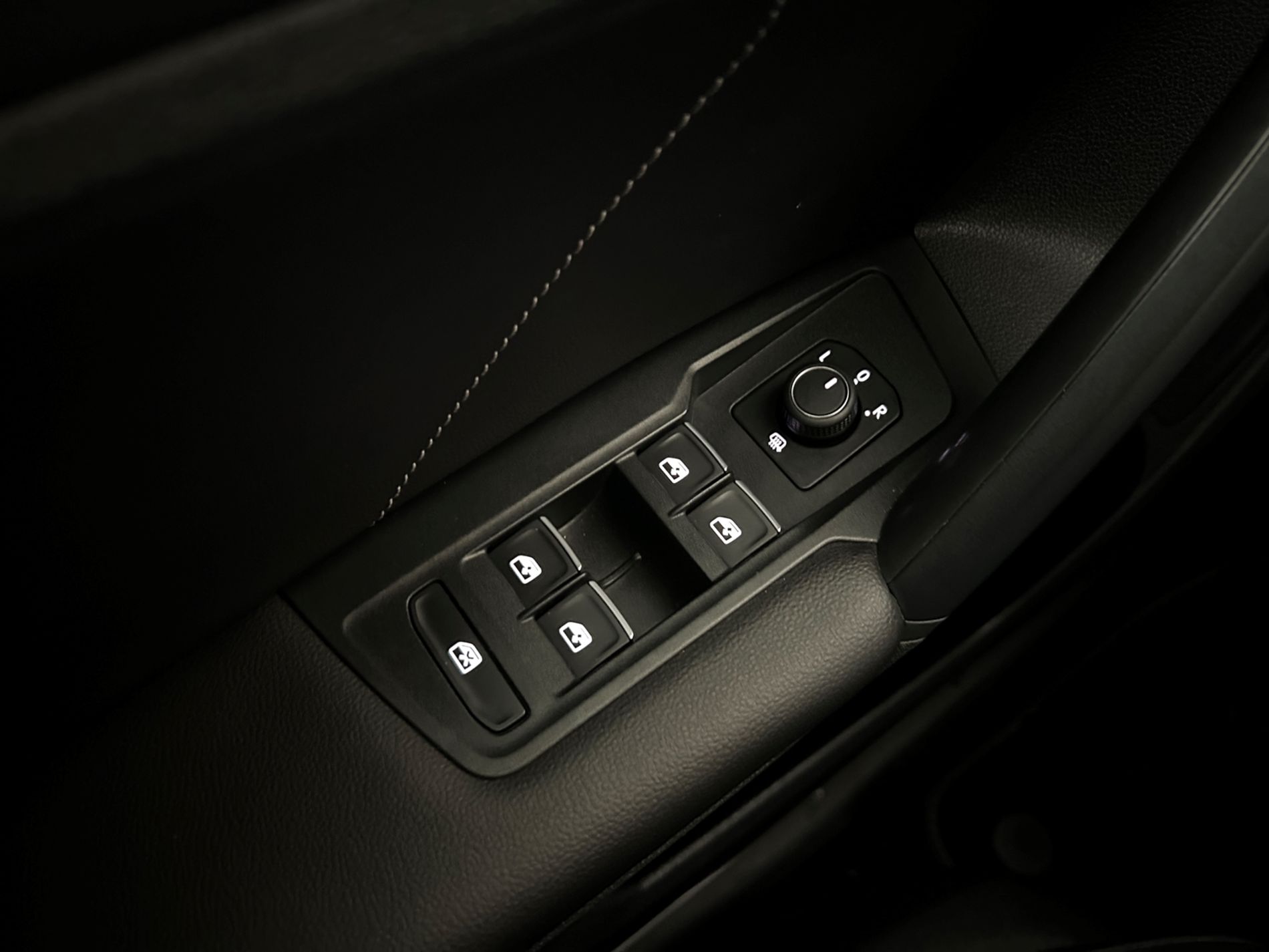 Tiguan R-Line DSG - Autoviemme