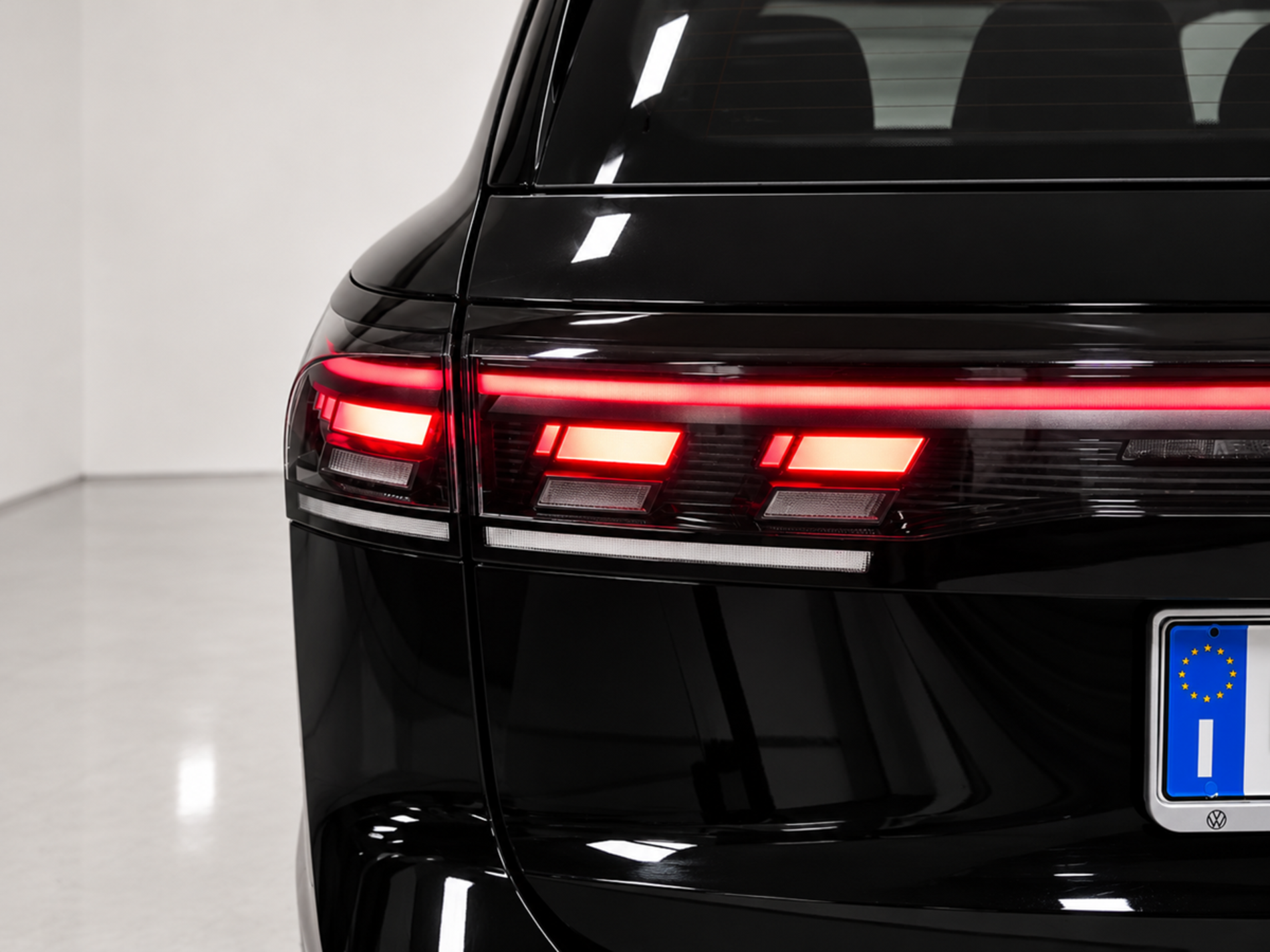 Tiguan 1.5 etsi R-Line Plus 150cv dsg - Autoviemme