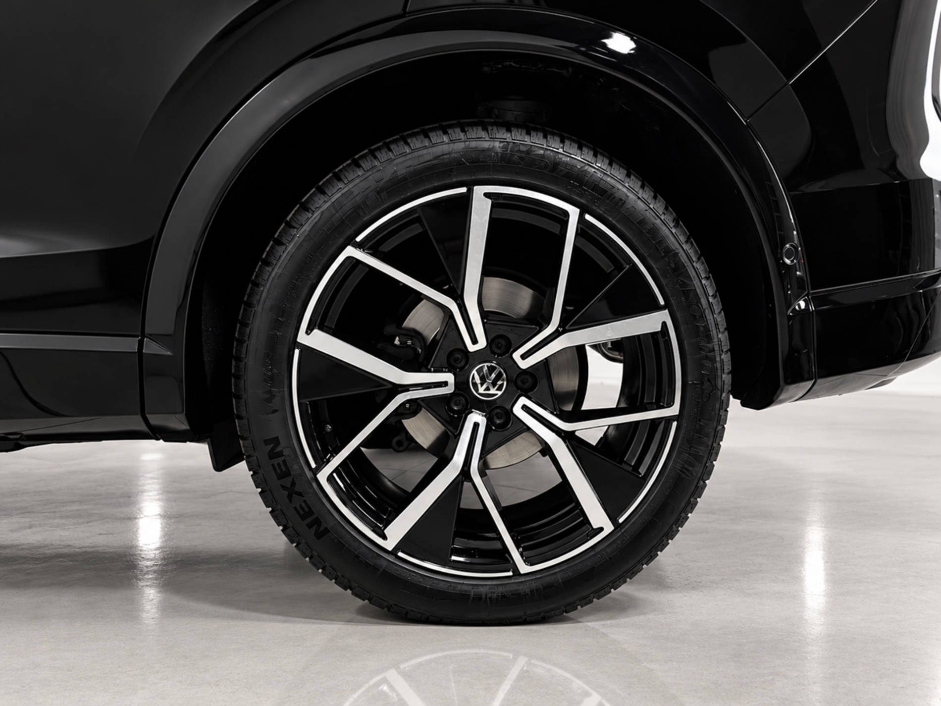 Tiguan 1.5 etsi R-Line Plus 150cv dsg - Autoviemme