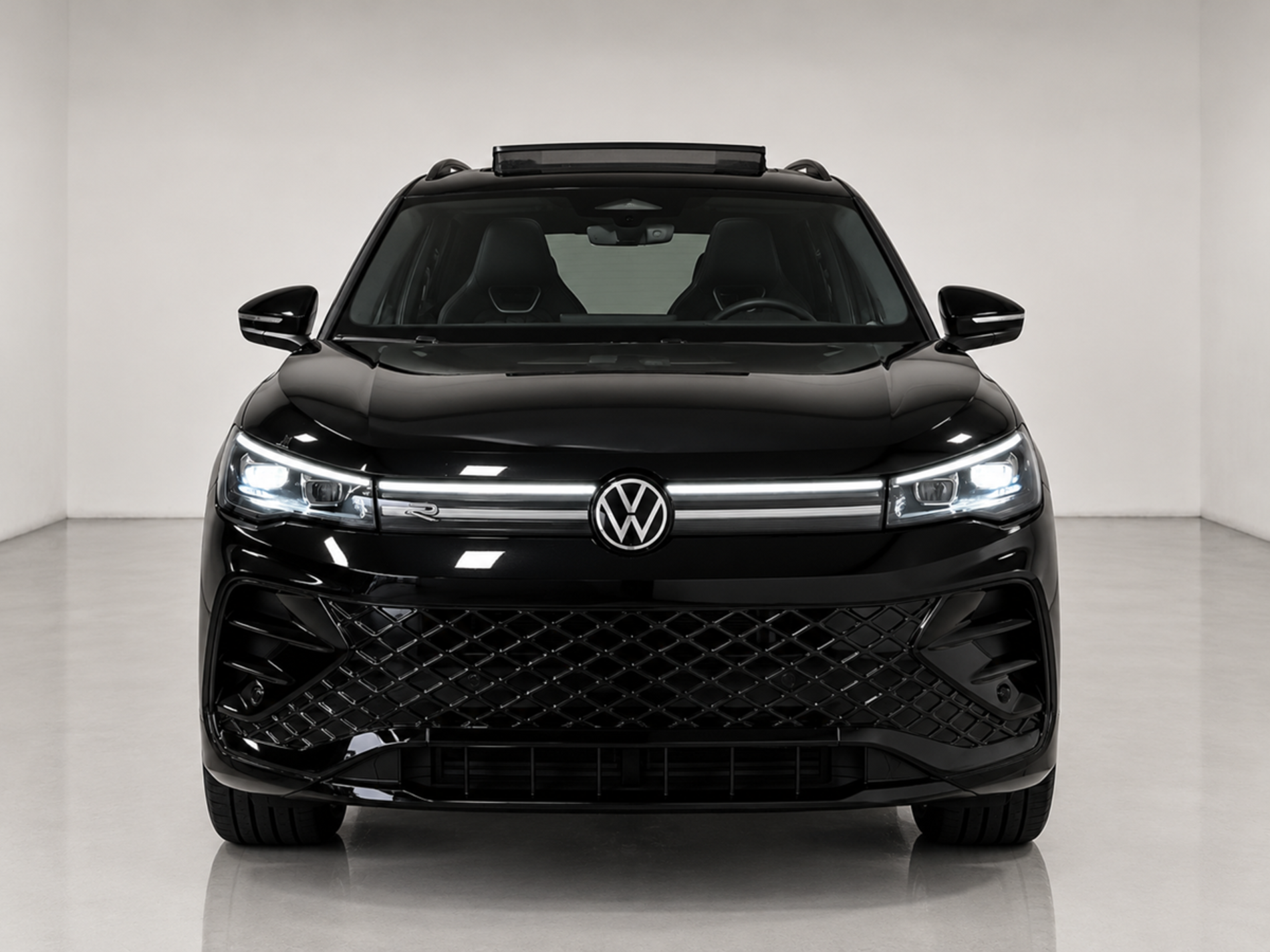 Tiguan 1.5 etsi R-Line Plus 150cv dsg - Autoviemme