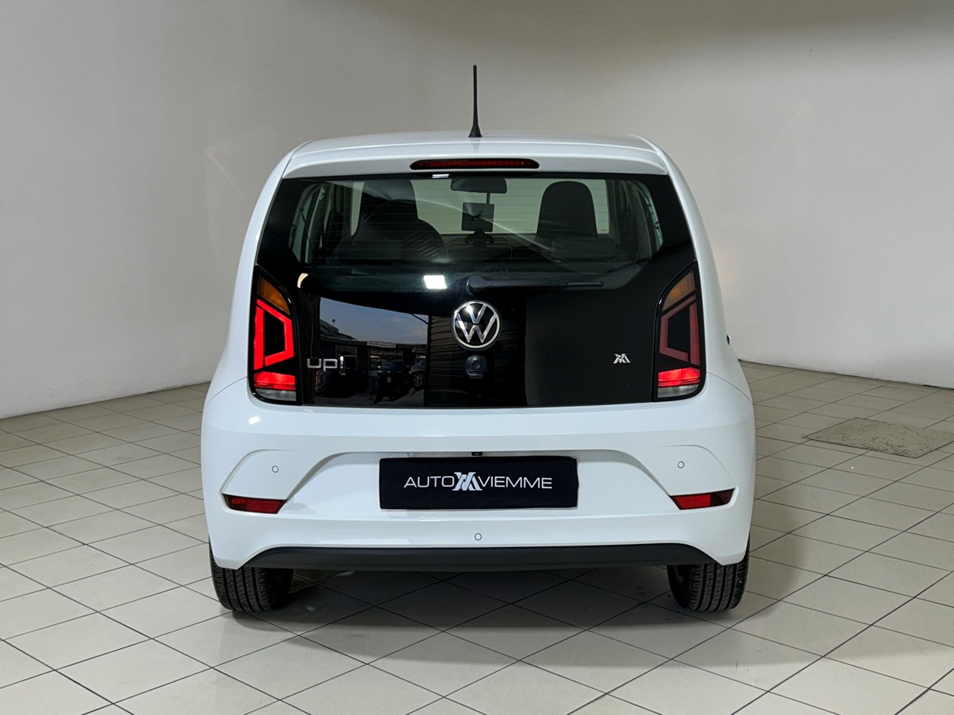 Volkswagen Up 1.0 60cv - Autoviemme