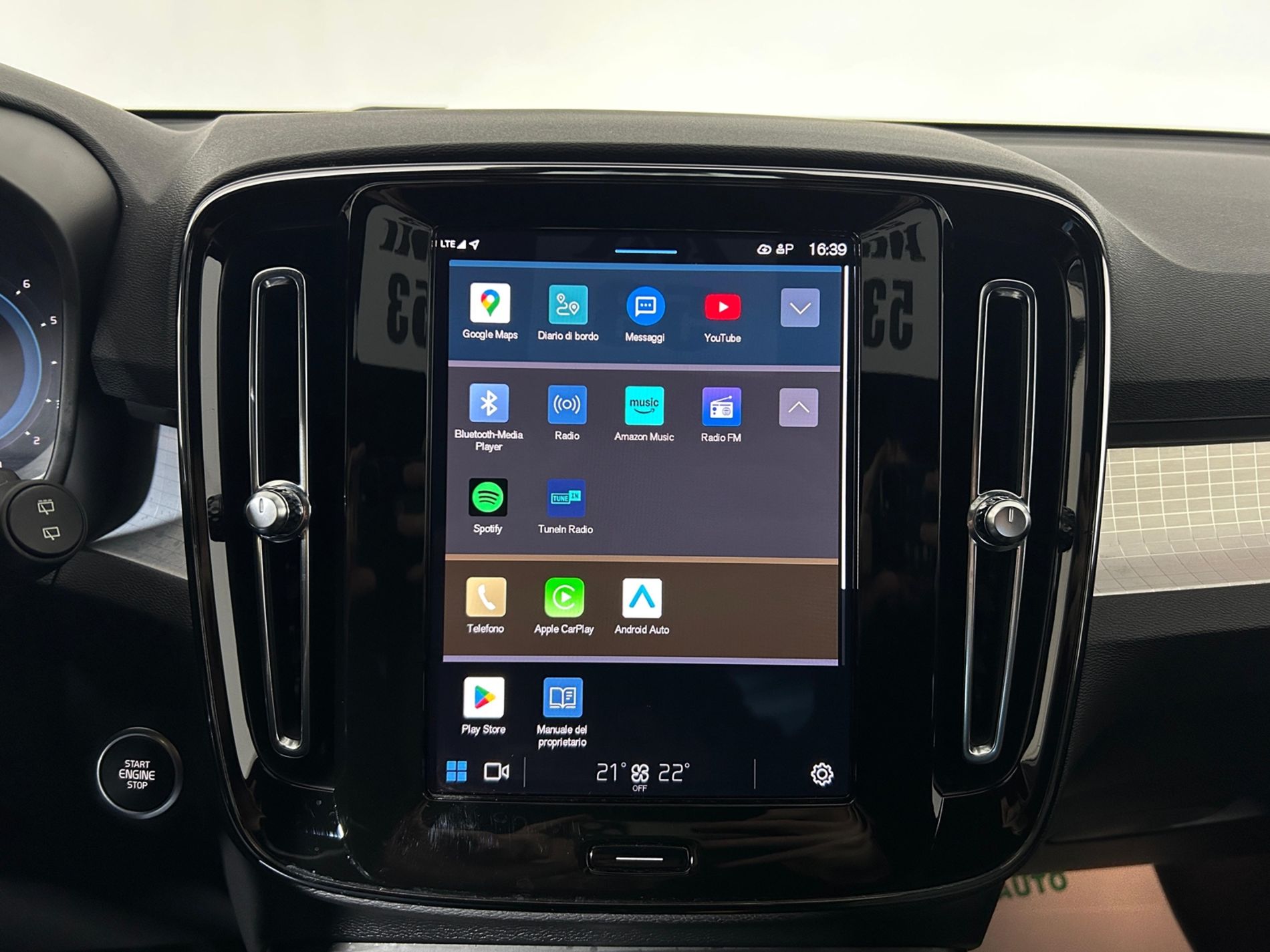 XC40 B4 Core awd - Autoviemme