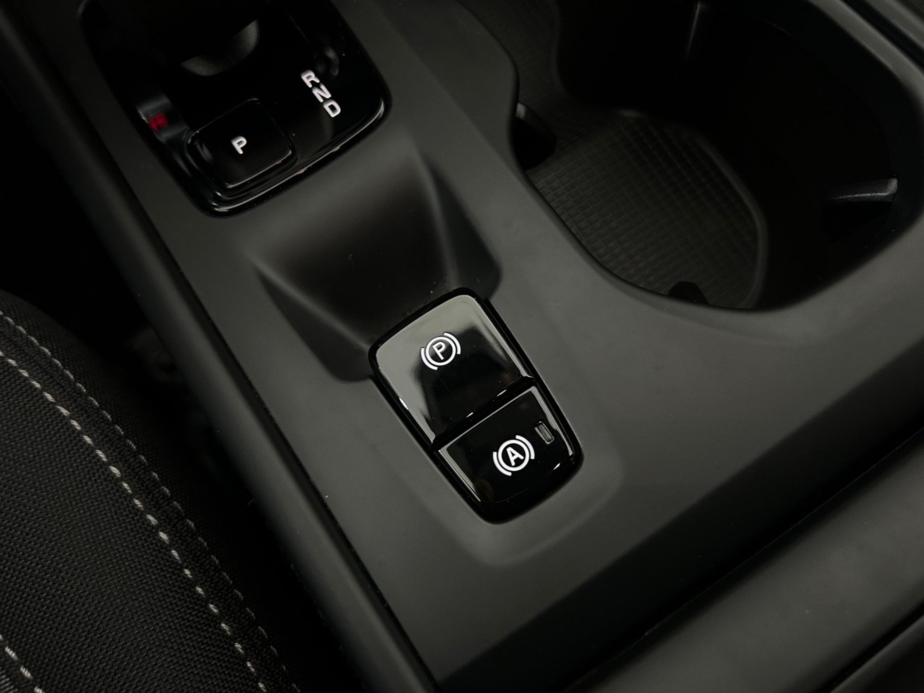 XC40 B4 Core awd - Autoviemme