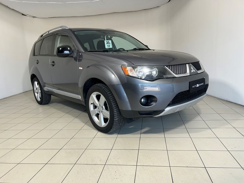 Mitsubishi outlander Outlander 2.2 di-d Instyle 7p.ti dpf - Autoviemme